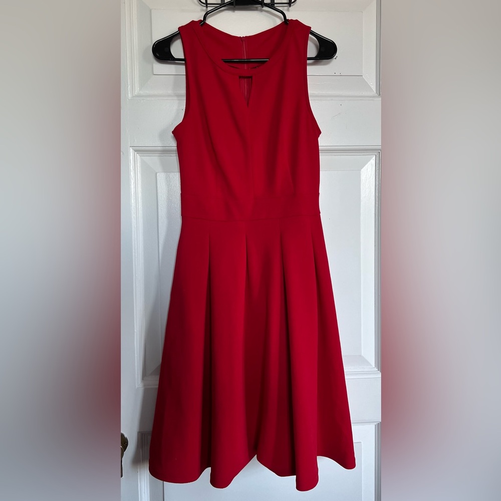 Retro Sleeveless Swing Dress with Pockets